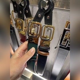 Новейшая модель от Gucci из черной кожи с текстурой свиной шкуры 