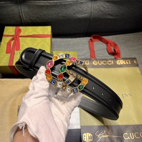 Gucci, ширина 4,0 см, новая модель. Классическая застежка с двойн
