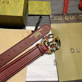 Gucci, ширина 4,0 см, новая модель. Классическая застежка с двойн