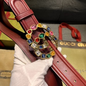 Gucci, ширина 4,0 см, новая модель. Классическая застежка с двойн