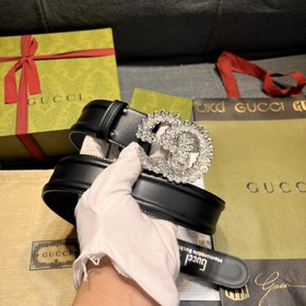 Gucci, ширина 4,0 см, новая модель. Классическая застежка с двойн