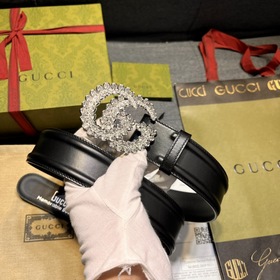 Gucci, ширина 4,0 см, новая модель. Классическая застежка с двойн