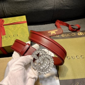 Gucci, ширина 4,0 см, новая модель. Классическая застежка с двойн