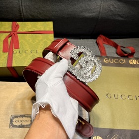 Gucci, ширина 4,0 см, новая модель. Классическая застежка с двойн