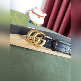 Gucci 3,0-дюймовый ремень из тисненной кожи с принтом из серии Ma