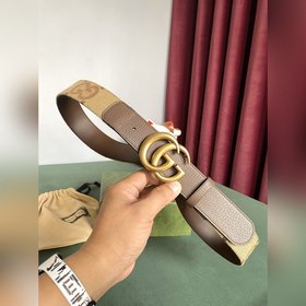 GUCCI 4,0 Импортная кожа, 100% хлопок. Этот широкий пояс украшен 