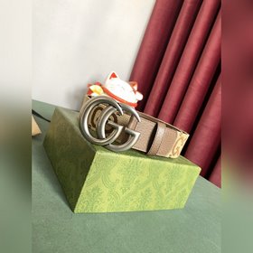 GUCCI 4,0 Импортная кожа, 100% хлопок. Этот широкий пояс украшен