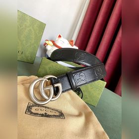 Gucci 4,0-дюймовый ремень из тисненной кожи с принтом из серии Ma