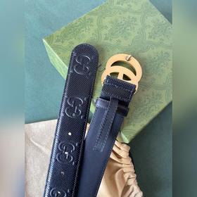 Gucci 4,0-дюймовый ремень из тисненной кожи с принтом из серии Ma
