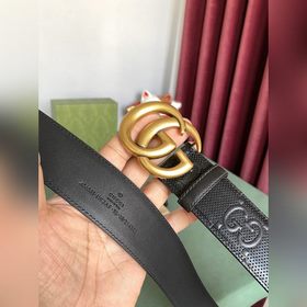 Gucci 4,0-дюймовый ремень из тисненной кожи с принтом из серии Ma