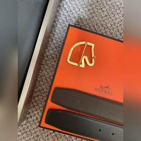 Двусторонний пояс Hermès Box/Togo из телячьей кожи с палевой пряж