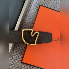 Двусторонний пояс Hermès Box/Togo из телячьей кожи с палевой пряж
