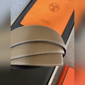 Двусторонний пояс Hermès Box/Togo из телячьей кожи с палевой пряж