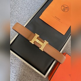 Двусторонний пояс Hermès Box/Togo из телячьей кожи с палевой пряж