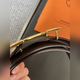 Двусторонний пояс Hermès Box/Togo из телячьей кожи с палевой пряж
