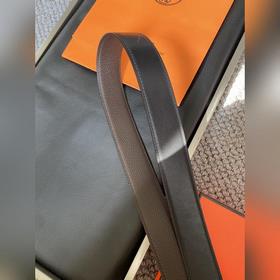 Двусторонний пояс Hermès Box/Togo из телячьей кожи с палевой пряж