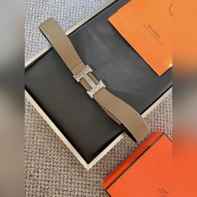 Двусторонний пояс Hermès Box/Togo из телячьей кожи с палевой пряж