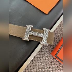 Двусторонний пояс Hermès Box/Togo из телячьей кожи с палевой пряж