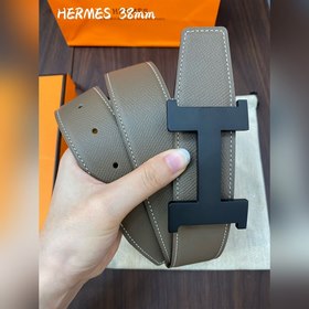 Hermes-38MM, аналогичный модели Hermes, изготовлен из двухсторонн