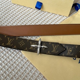 Lv pyrmide Truck L «OEiI Двусторонний пояс» Женский пояс Lv, шири