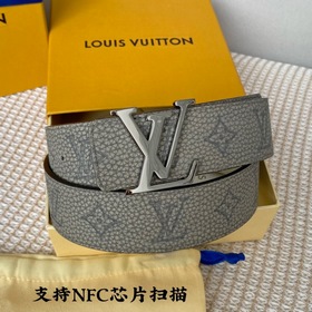 Новая модель! Двусторонняя сумка LV Shape изготовлена из кожи тел