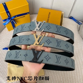 Новая модель! Двусторонняя сумка LV Shape из кожи тельца с тиснен