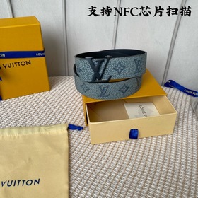 Новая модель! Двусторонняя сумка LV Shape из кожи тельца с тиснен