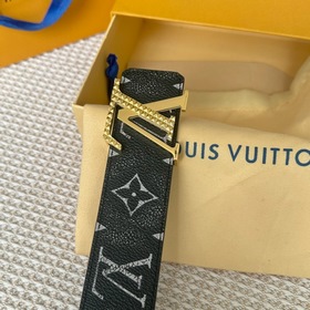 Новинка от Donkey SS2023 NxYKIVInitiales из коллаборационной сери