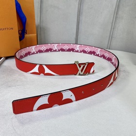 Новая серия женских ремней от LV, доступная в официальных магазин