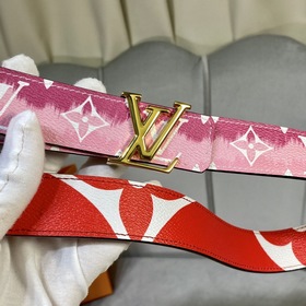 Новая серия женских ремней от LV, доступная в официальных магазин