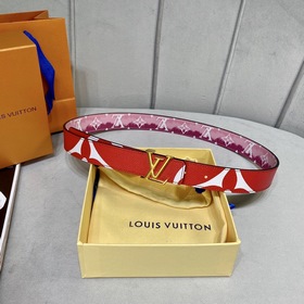 Новая серия женских ремней от LV, доступная в официальных магазин