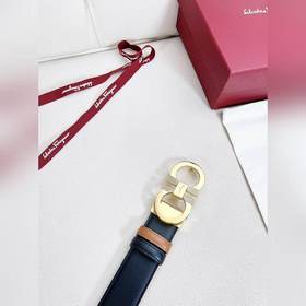 Salvatore Ferragamo, кожа первого слоя, металлическая фурнитура G