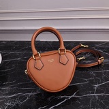 Новинка CELINE | Новая капсульная коллекция CELINE к Новому году с сумками в фор