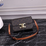 Новинка с подиума CELINE： небольшая сумка из кожи теленка, изготовлена из кожи т
