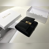 Бренд： Celine 10523 Цвет： черный Размер： 11*10*5 Описание：