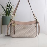 Michael Kors, BLACK NS, новая модель в продаже. Практичная и красивая сумка, кач