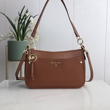 Michael Kors, BLACK NS, новая модель в продаже. Практичная и красивая сумка, кач