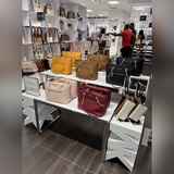 Новая сумка-тоут от Michael Kors 2023 года с улыбающимся лицом. Неформальный рем