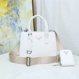 PRADA PRADA новейшая популярная сумка «три в одном» с перекрестной ручкой. Этот 