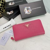 PRADA, классическая модель небольшого кошелька на молнии. Классический дизайн, п
