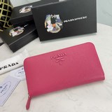 PRADA, классическая модель небольшого кошелька на молнии. Классический дизайн, п
