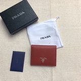 Оригинальное качество, популярный товар в наличии： Prada, качество как в магазин