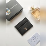 PRADA Популярный кожаный кошелек [Сердце] Новейшая модель из официального магази