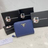 Новейшие модели популярных мужских кошельков PRADA, представленные в официальном