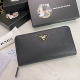 PRADA, классическая модель небольшого кошелька на молнии. Классический дизайн, п