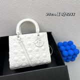 В комплекте с коробкой, пять отделений, Lady Custom Dior, матовая кожа с рельефн
