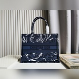 Новая сумка для покупок Dior с застежкой-клипсой! Одновременное обновление в маг