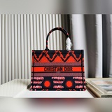 Новая сумка для покупок Dior с застежкой-клипсой! Одновременное обновление в маг
