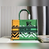 Большая сумка с застежкой Dior, новая модель из бутика Dior! Одновременное обнов