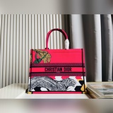 Большая сумка с застежкой Dior, новая модель из бутика Dior! Одновременное обнов